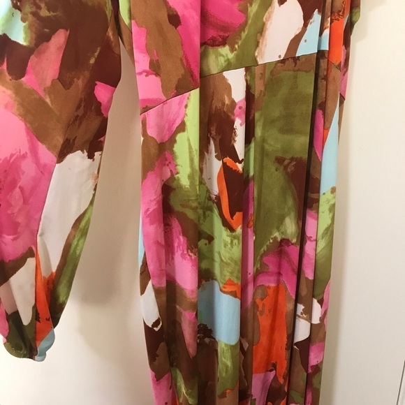 3/$15 The curve by Judani colorful watercolor assymetric maxi one shoulder dress - Picture 8 of 10